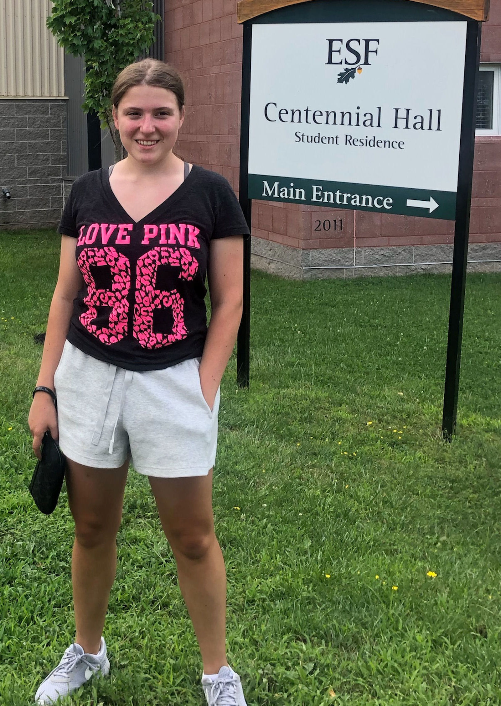 Sydni - begining College